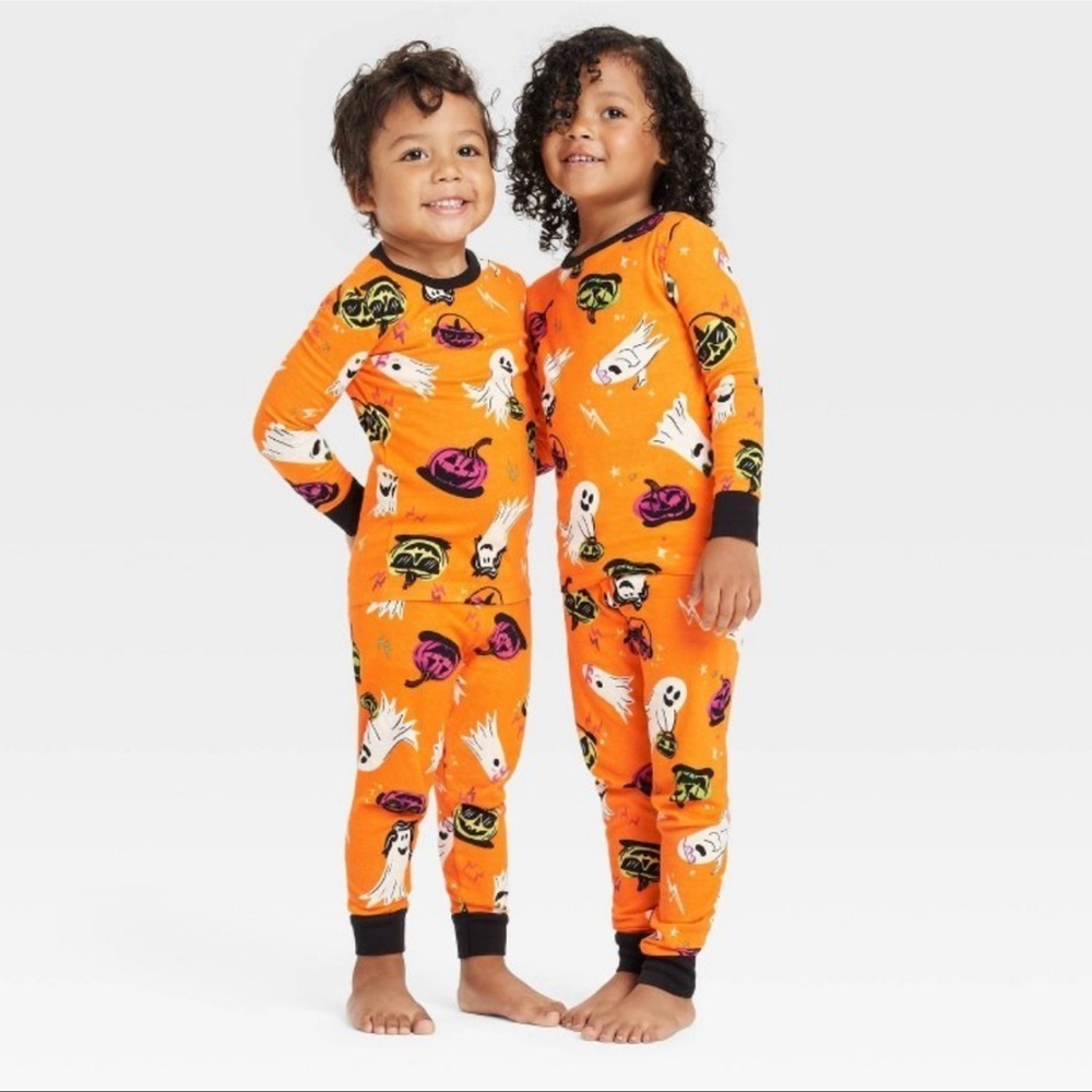 HYDE & EEK! GLOW IN THE DARK HALLOWEEN PAJAMA SET - SIZE 2T (NEW WITH TAGS)